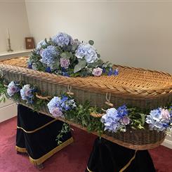 Blues &amp; Lilac Garland 