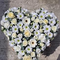 White loose heart 