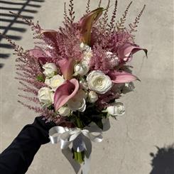 Summer bridal bouquet